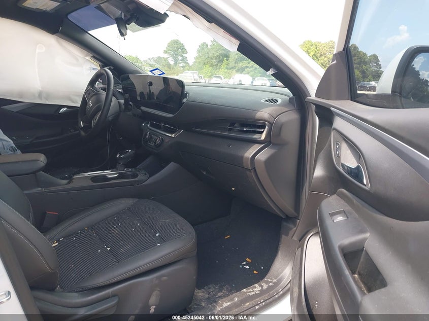 2024 Buick Envista VIN KL47LAE22RB101333 IAAI salvage auction — SIDE, Salvage (Texas), sold $6,400 on 2026-07-30 (photo 5)