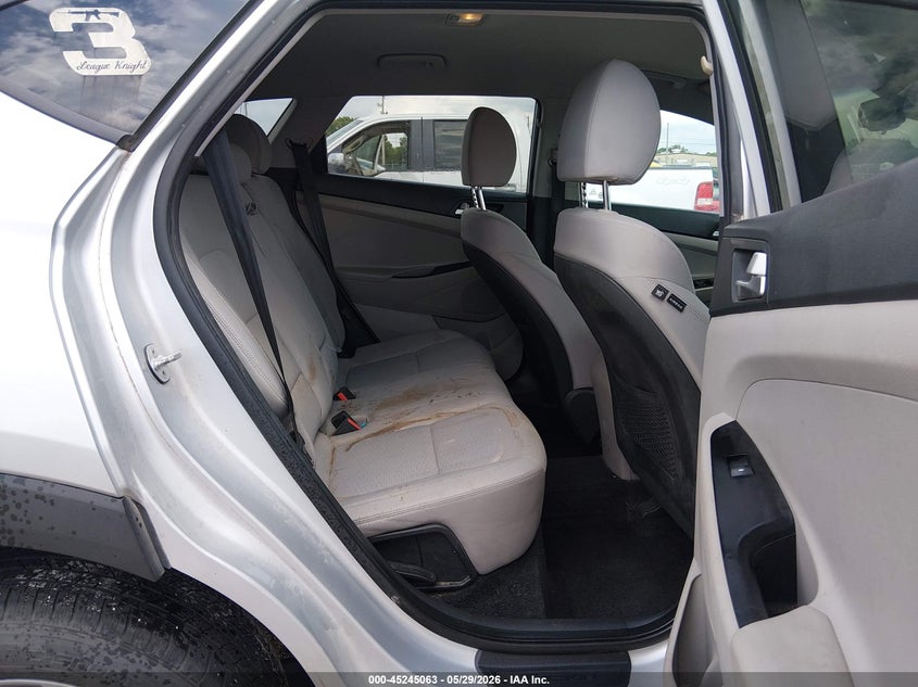 2019 Hyundai Tucson VIN KM8J33A47KU927017 IAAI salvage auction — HAIL, Salvage Title, sold $3,600 on 2026-07-24 (photo 8)