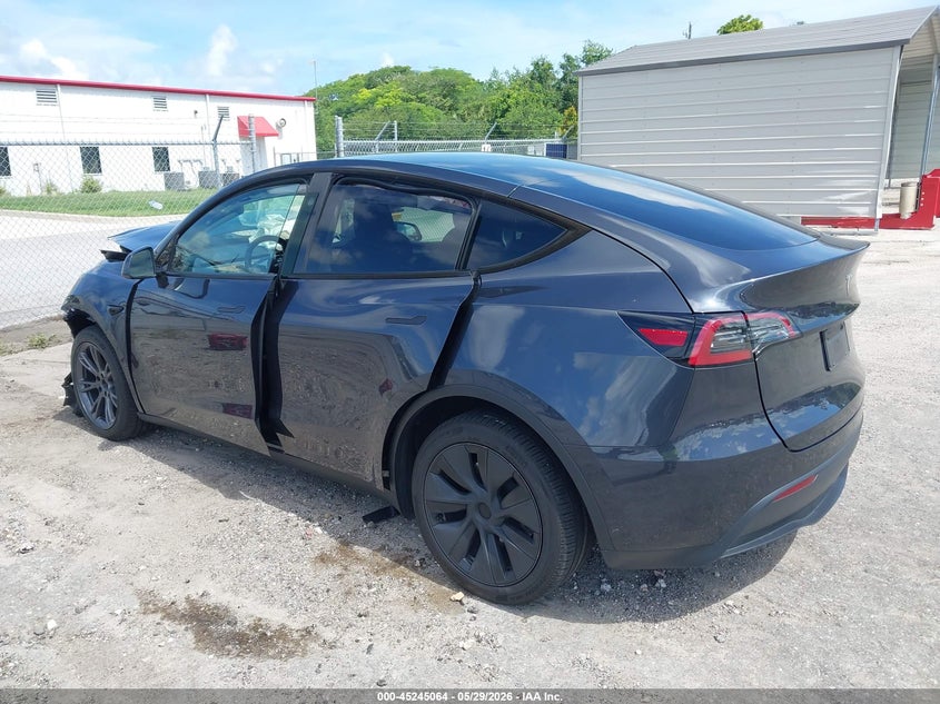 2024 Tesla Model y VIN 7SAYGDEE1RA318783 IAAI salvage auction — FRONT END, Salvage Title, sold $8,000 on 2026-07-09 (photo 3)