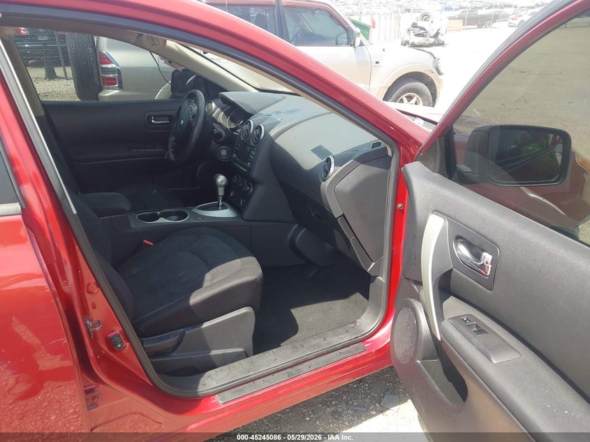 2015 Nissan Rogue VIN JN8AS5MV5FW750912 IAAI salvage auction — FRONT & REAR, Salvage Title, sold $400 on 2026-07-20 (photo 5)
