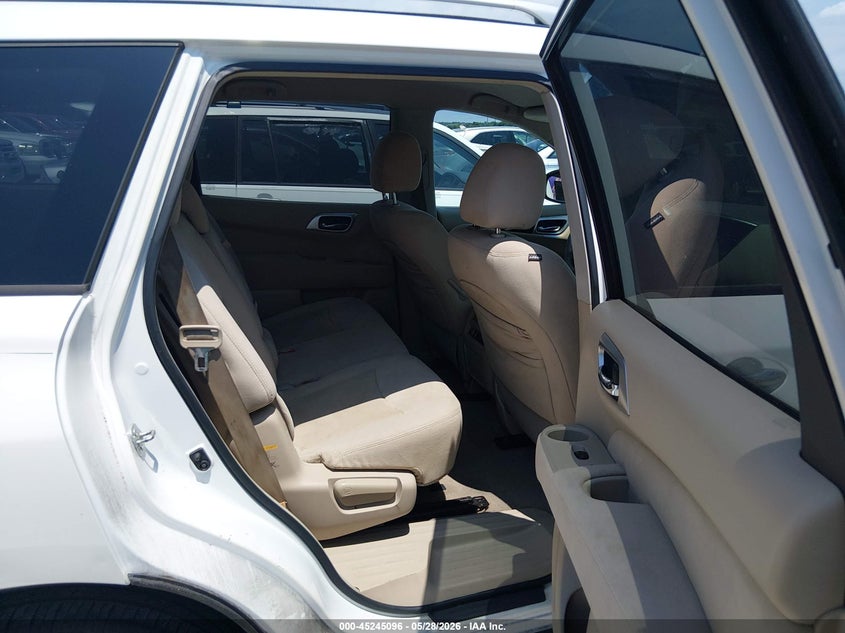 2013 Nissan Pathfinder VIN 5N1AR2MN5DC664127 IAAI salvage auction — NORMAL WEAR, Salvage Title, sold $725 on 2026-07-27 (photo 8)