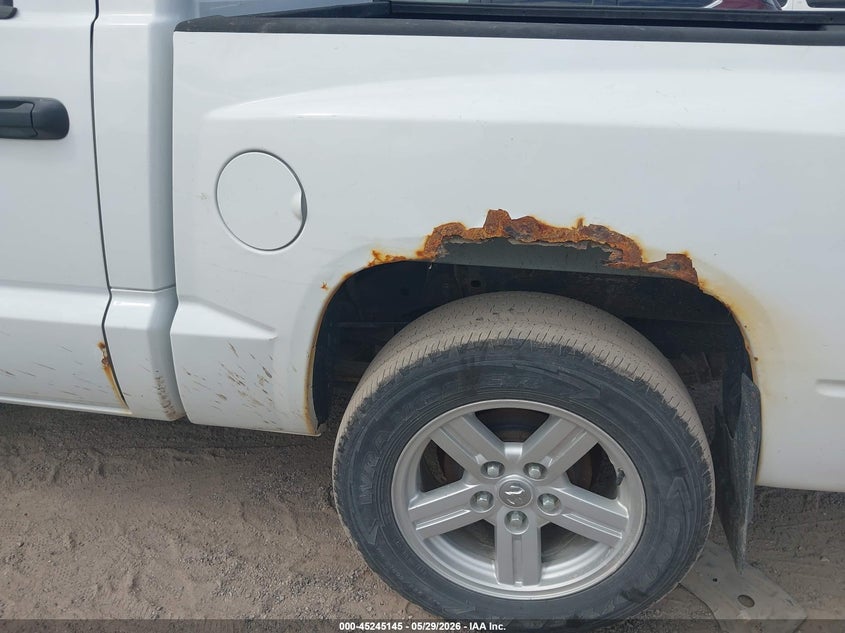 2011 Ram Dakota VIN 1D7RW3GK3BS661730 IAAI salvage auction — FRONT & REAR, Salvage (Iowa), sold $700 on 2026-07-20 (photo 6)