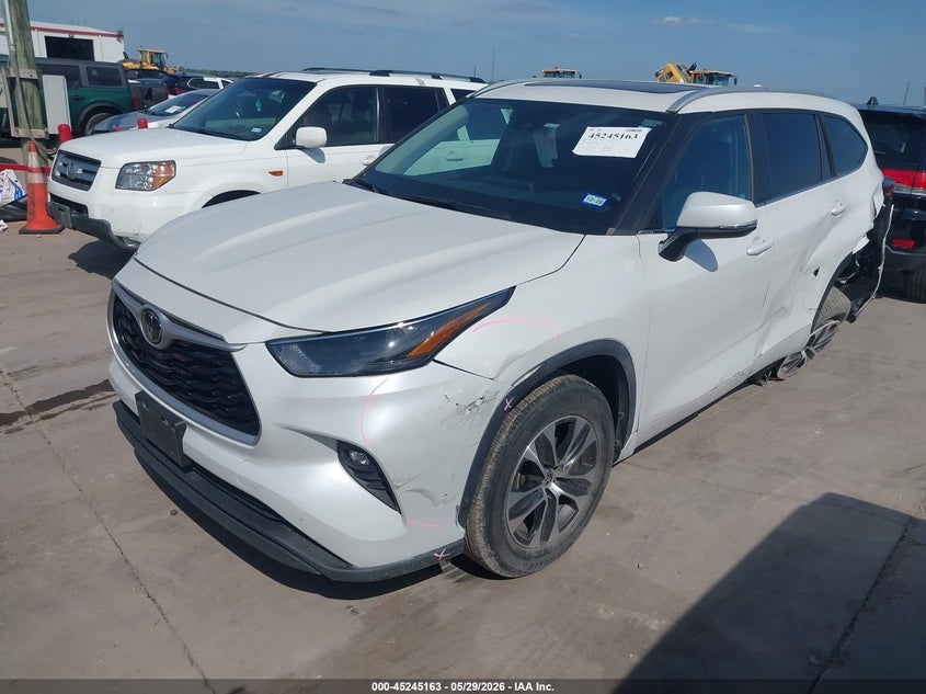 2023 Toyota Highlander VIN 5TDKDRAHXPS007745 IAAI salvage auction — LEFT SIDE, Salvage Title, sold $13,100 on 2026-07-28 (photo 2)