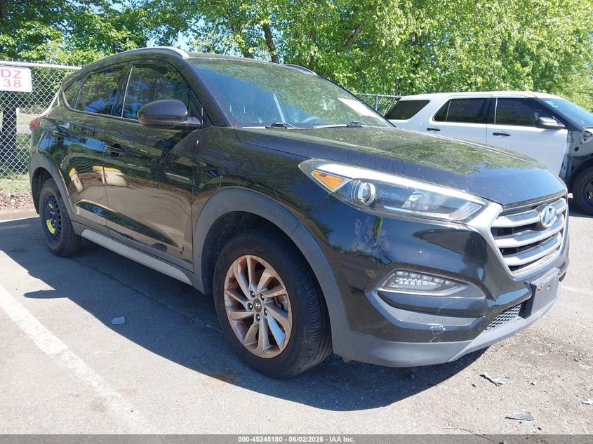 2018 Hyundai Tucson VIN KM8J33A44JU715867 IAAI salvage auction — LEFT FRONT, Salvage Title, sold $2,750 on 2026-07-20 (photo 1)