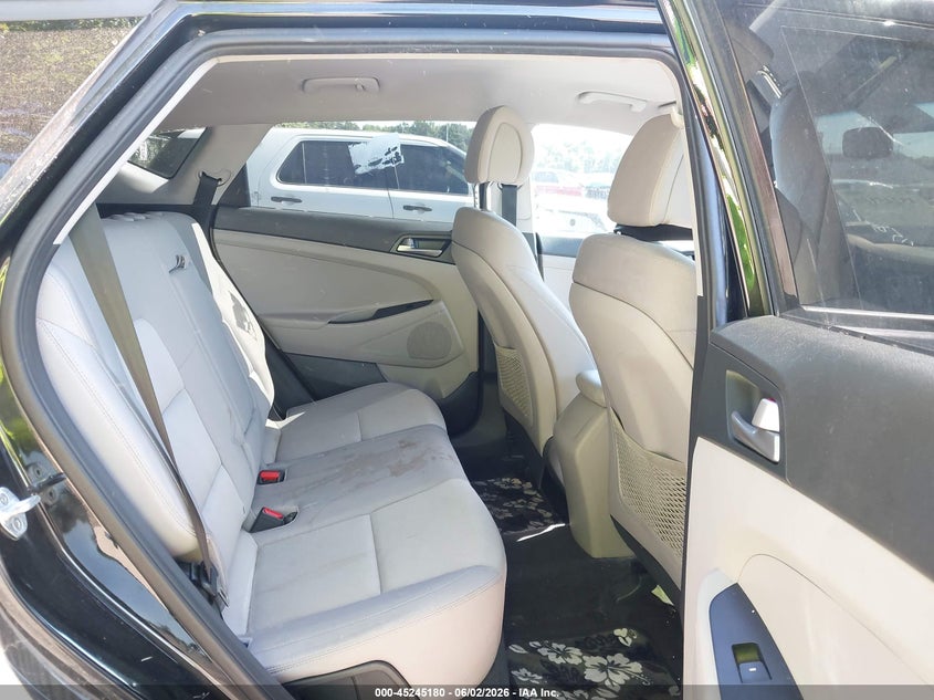 2018 Hyundai Tucson VIN KM8J33A44JU715867 IAAI salvage auction — LEFT FRONT, Salvage Title, sold $2,750 on 2026-07-20 (photo 8)