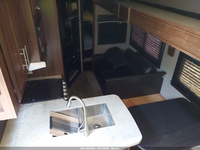 2019 Jayco Eagle VIN 1UJCJ0BS9K1PP0056 IAAI salvage auction — SUSPENSION, Salvage (North Carolina), sold $6,200 on 2026-07-08 (photo 8)