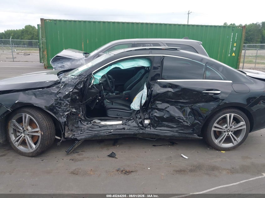 2022 Mercedes-benz VIN W1K5J4GB8NN271552 IAAI salvage auction — LEFT SIDE, Salvage Title, sold $3,200 on 2026-07-15 (photo 6)