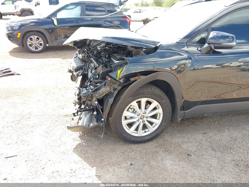 2026 Toyota Corolla cross VIN 7MUCAAAGXTV169560 IAAI salvage auction — FRONT END, Salvage (Texas), sold $3,150 on 2026-07-28 (photo 6)