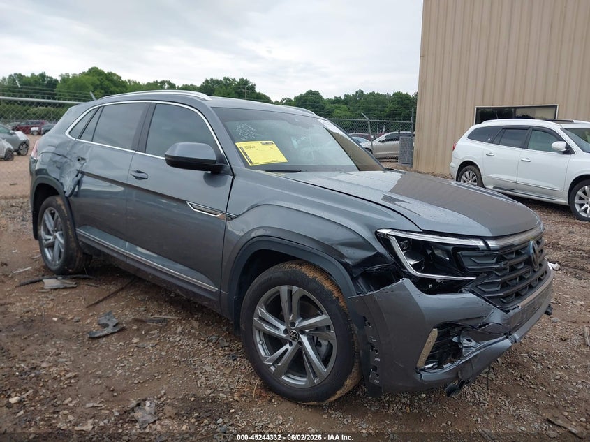 2024 Volkswagen Atlas cross sport VIN 1V2AE2CA0RC215412 IAAI salvage auction — RIGHT SIDE, Salvage Title, sold $12,400 on 2026-07-13 (photo 1)