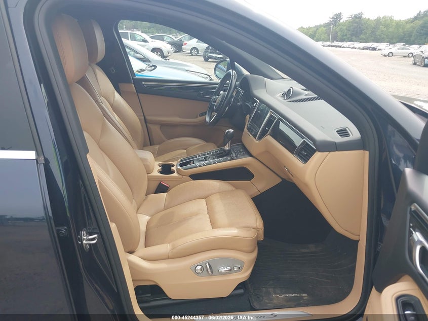 2018 Porsche Macan VIN WP1AB2A54JLB32214 IAAI salvage auction — FRONT END, Salvage (Massachusetts), sold $8,100 on 2026-07-24 (photo 5)