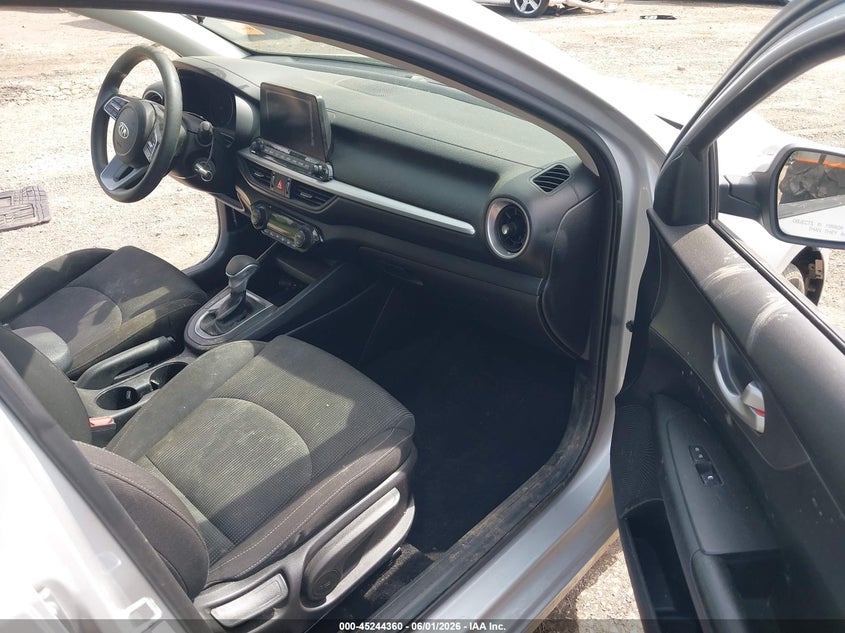 2019 Kia Forte VIN 3KPF24AD7KE006286 IAAI salvage auction — SIDE, Salvage (Ohio), sold $1,700 on 2026-07-17 (photo 5)