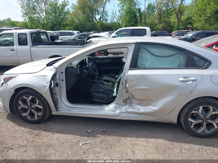 2019 Kia Forte VIN 3KPF24AD7KE006286 IAAI salvage auction — SIDE, Salvage (Ohio), sold $1,700 on 2026-07-17 (photo 6)