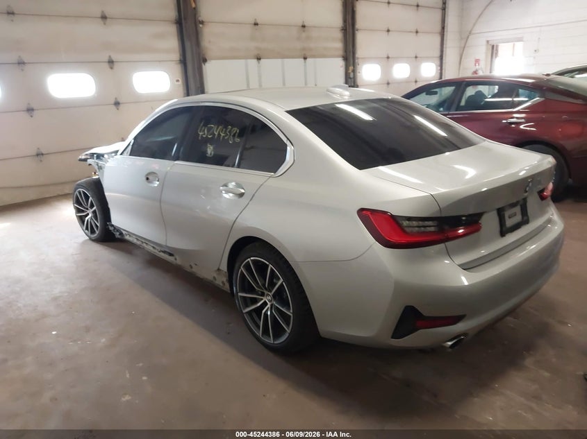 2021 BMW 3er VIN WBA5R7C0XMFK57604 IAAI salvage auction — FRONT END, Mv-907A (New York), sold $8,150 on 2026-08-19 (photo 3)