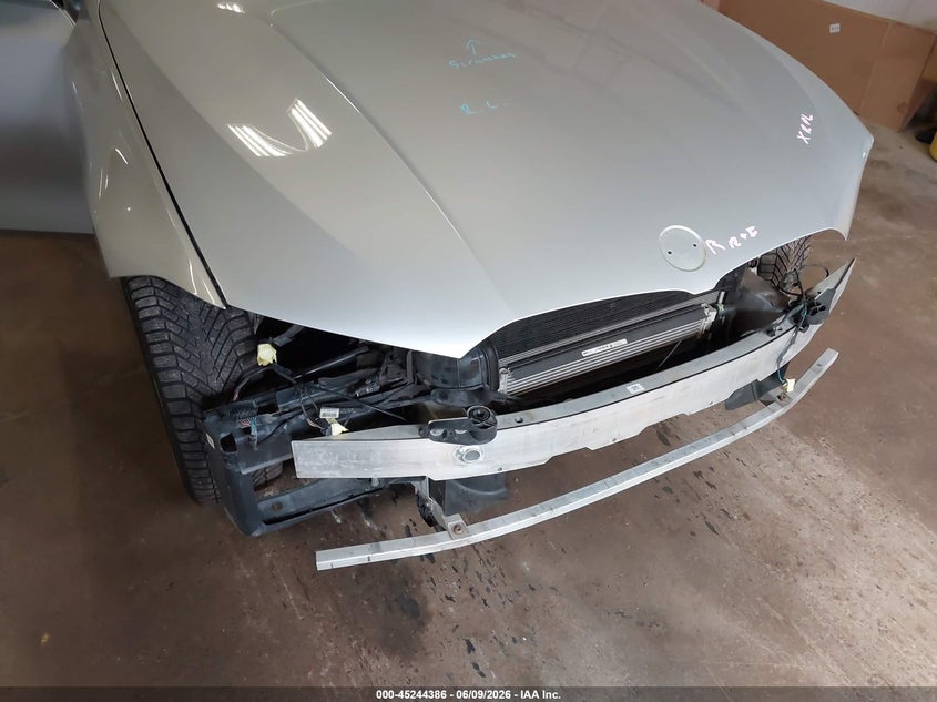 2021 BMW 3er VIN WBA5R7C0XMFK57604 IAAI salvage auction — FRONT END, Mv-907A (New York), sold $8,150 on 2026-08-19 (photo 6)