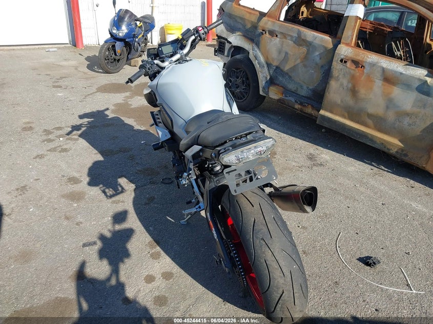 2019 Yamaha Mt VIN JYARN48EXKA002766 IAAI salvage auction — UNKNOWN, Salvage Title, sold $4,500 on 2026-07-15 (photo 6)