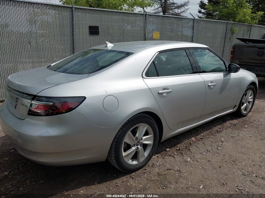 2011 Saab 9-5 VIN YS3GN4AR7B4000344 IAAI salvage auction — EXTERIOR BURN, Clear (Wisconsin), sold $750 on 2026-07-22 (photo 4)
