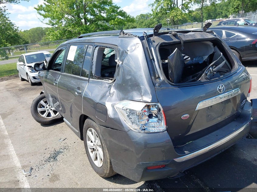 2013 Toyota Highlander VIN 5TDBK3EH1DS243208 IAAI salvage auction — FRONT & REAR, Salvage (New Jersey), sold $975 on 2026-07-06 (photo 3)