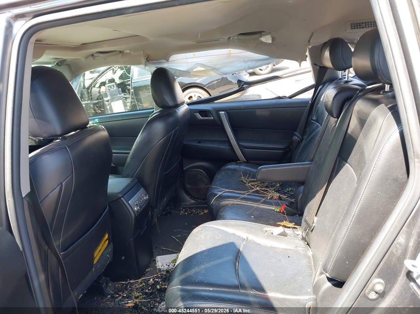2013 Toyota Highlander VIN 5TDBK3EH1DS243208 IAAI salvage auction — FRONT & REAR, Salvage (New Jersey), sold $975 on 2026-07-06 (photo 8)