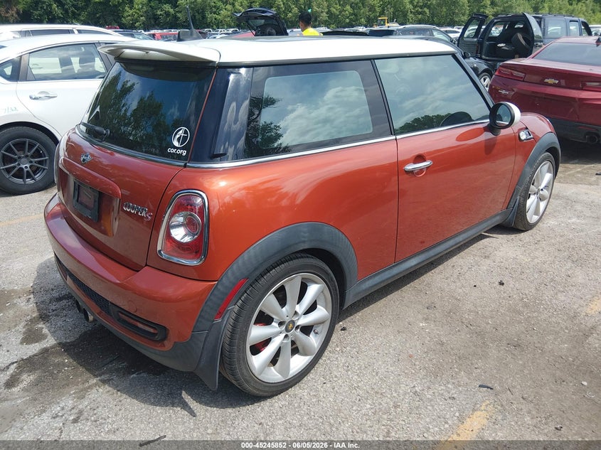 2011 Mini Cooper VIN WMWSV3C55BTY21631 IAAI salvage auction — HAIL, Salvage (Kansas), sold $1,500 on 2026-07-08 (photo 4)