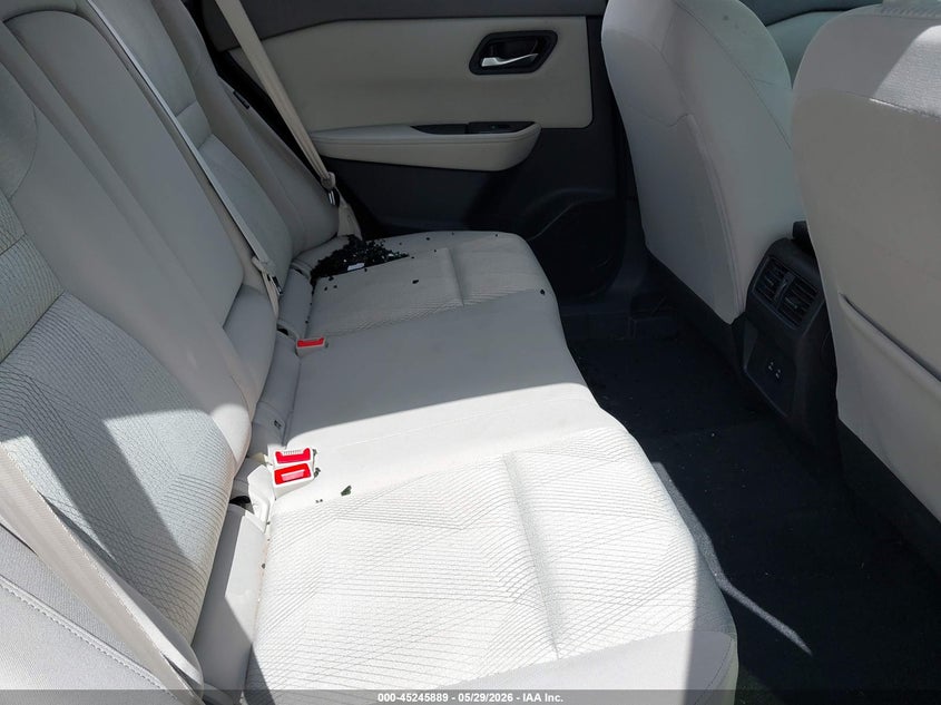 2024 Nissan Rogue VIN JN8BT3BB0RW428004 IAAI salvage auction — LEFT SIDE, Salvage Title, sold $9,250 on 2026-07-13 (photo 8)