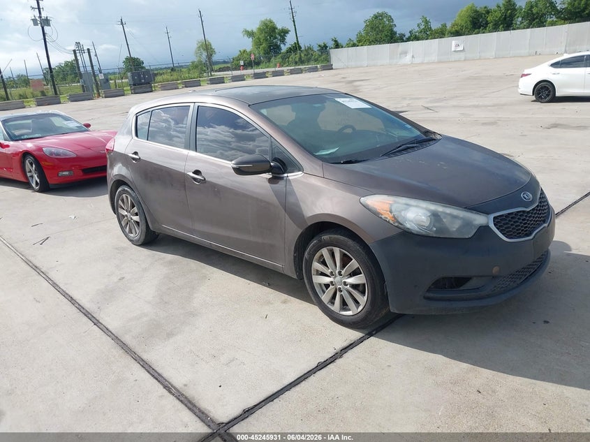 2014 Kia Forte VIN KNAFX5A88E5165440 IAAI salvage auction — REPOSSESSION, Salvage Title, sold $375 on 2026-07-10 (photo 1)