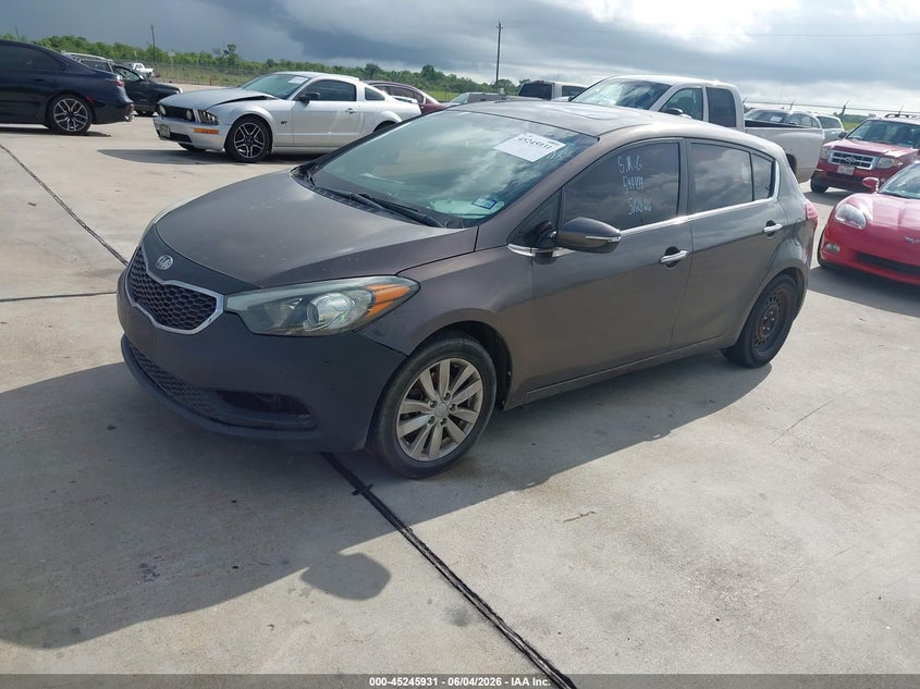 2014 Kia Forte VIN KNAFX5A88E5165440 IAAI salvage auction — REPOSSESSION, Salvage Title, sold $375 on 2026-07-10 (photo 2)