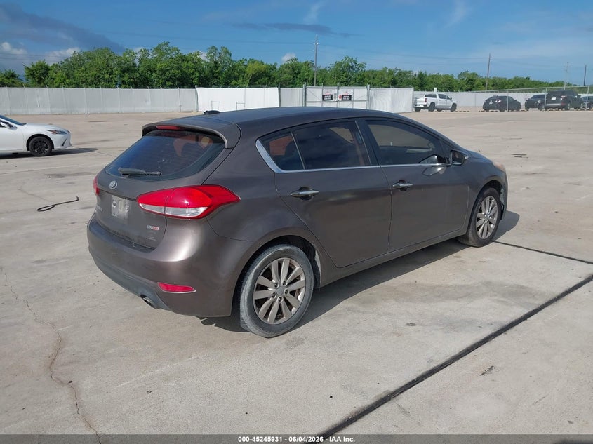2014 Kia Forte VIN KNAFX5A88E5165440 IAAI salvage auction — REPOSSESSION, Salvage Title, sold $375 on 2026-07-10 (photo 4)