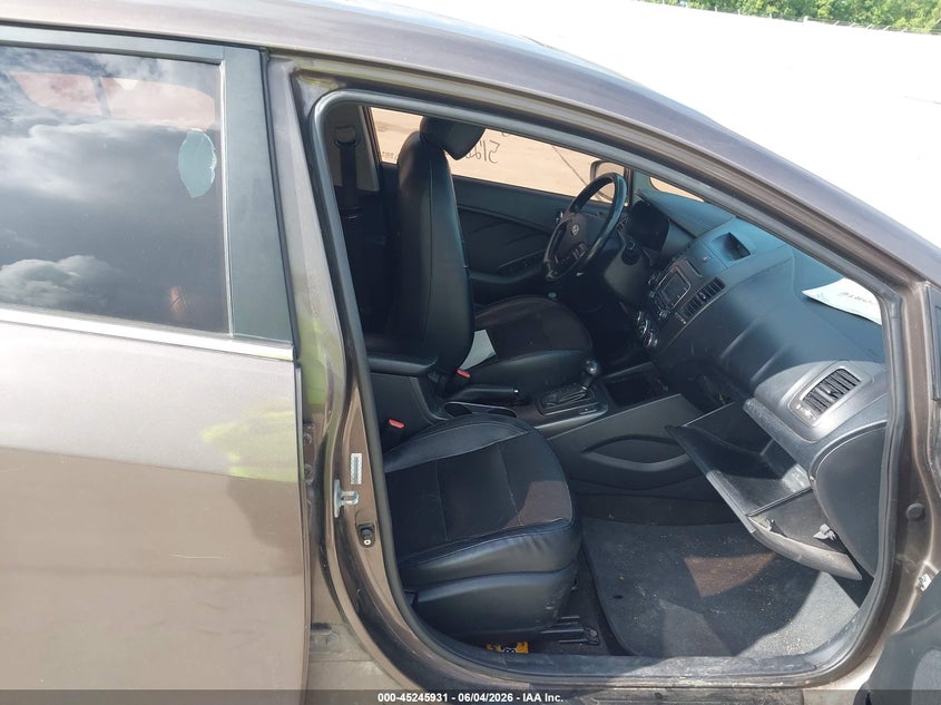 2014 Kia Forte VIN KNAFX5A88E5165440 IAAI salvage auction — REPOSSESSION, Salvage Title, sold $375 on 2026-07-10 (photo 5)