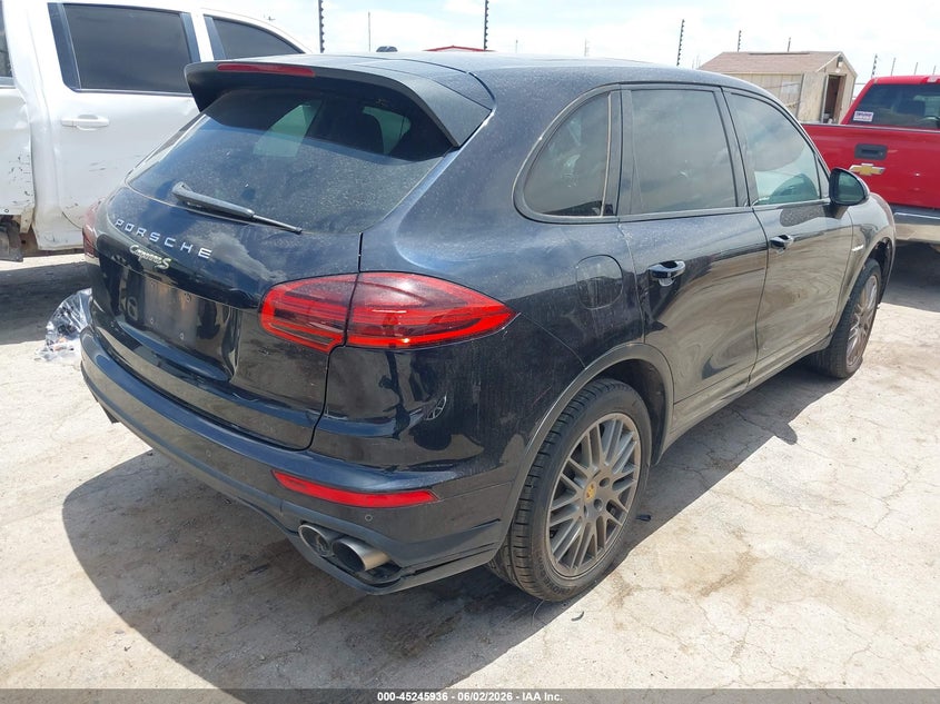2016 Porsche Cayenne VIN WP1AE2A27GLA64142 IAAI salvage auction — LEFT FRONT, Original (Texas), sold $4,200 on 2026-08-18 (photo 4)