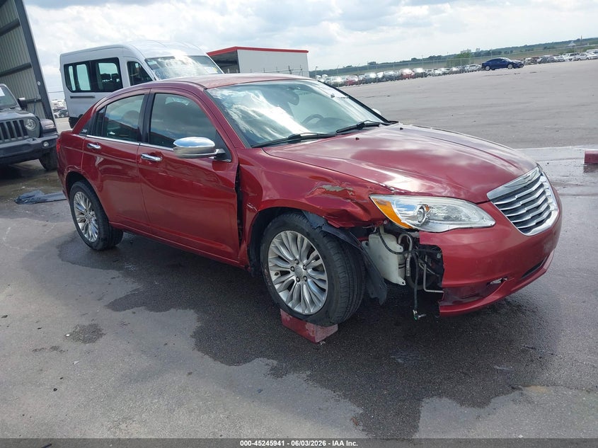 2012 Chrysler 200 VIN 1C3CCBCB2CN121623 IAAI salvage auction — RIGHT SIDE, Salvage Title, sold $950 on 2026-07-09 (photo 1)