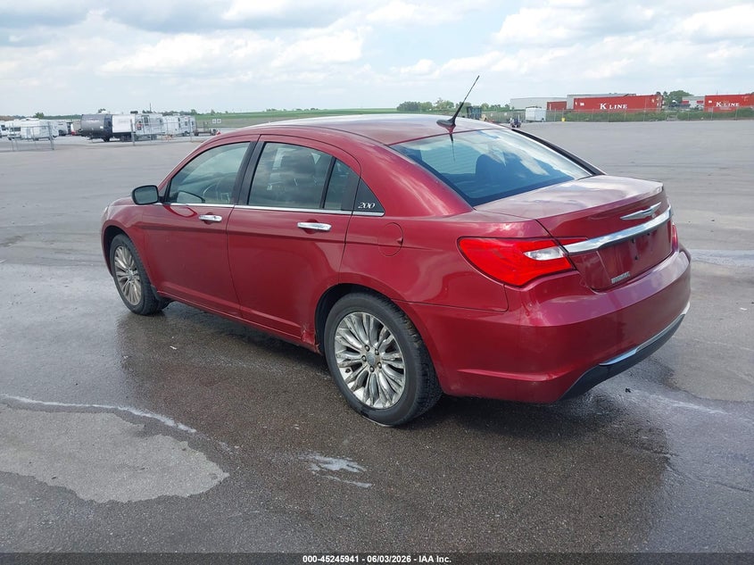 2012 Chrysler 200 VIN 1C3CCBCB2CN121623 IAAI salvage auction — RIGHT SIDE, Salvage Title, sold $950 on 2026-07-09 (photo 3)