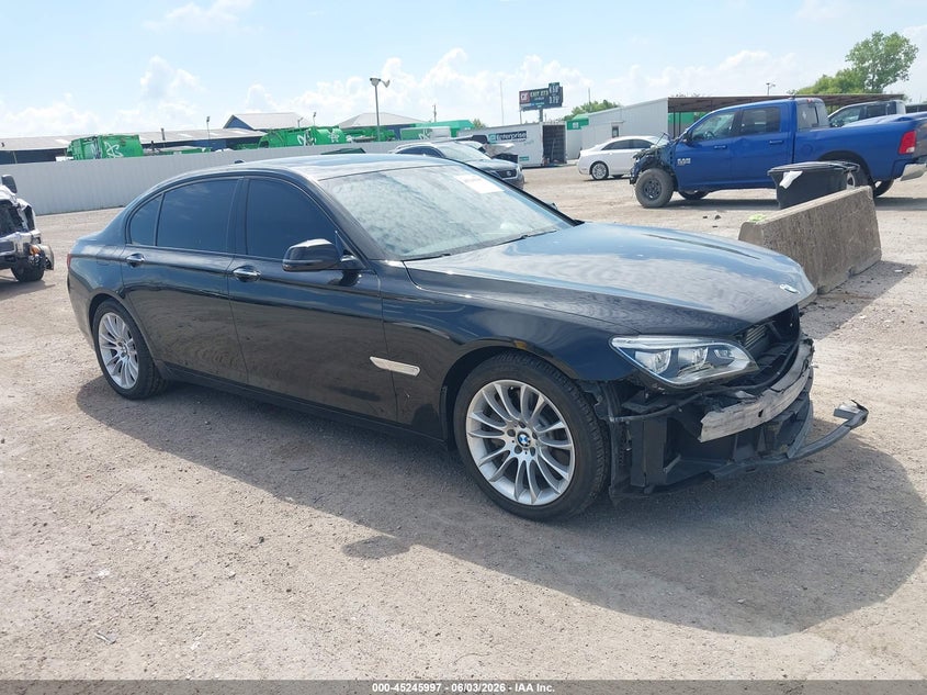 2013 BMW 7er VIN WBAYF8C58DD139957 IAAI salvage auction — FRONT END, Original (Texas), sold $2,250 on 2026-07-22 (photo 1)
