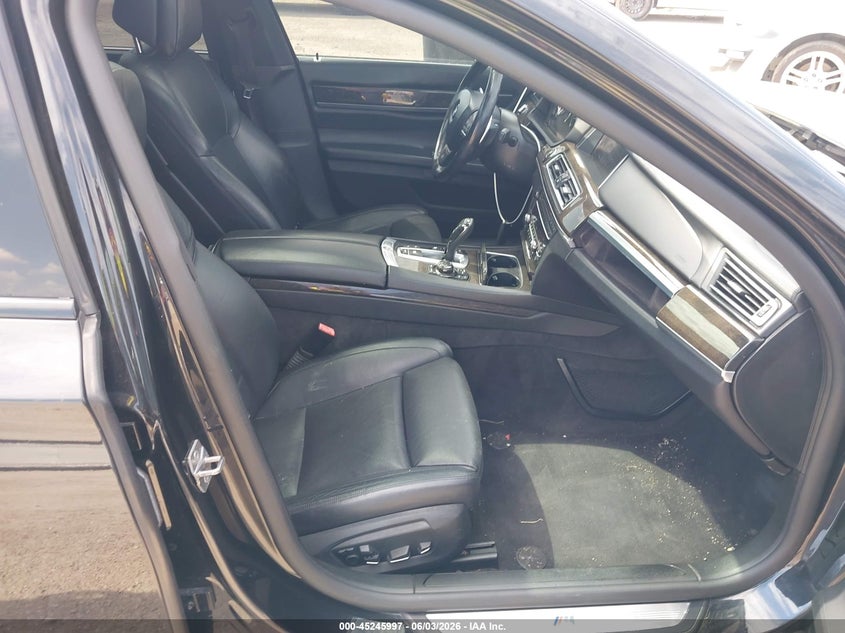 2013 BMW 7er VIN WBAYF8C58DD139957 IAAI salvage auction — FRONT END, Original (Texas), sold $2,250 on 2026-07-29 (photo 5)