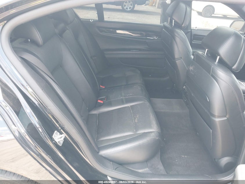 2013 BMW 7er VIN WBAYF8C58DD139957 IAAI salvage auction — FRONT END, Original (Texas), sold $2,250 on 2026-07-29 (photo 8)