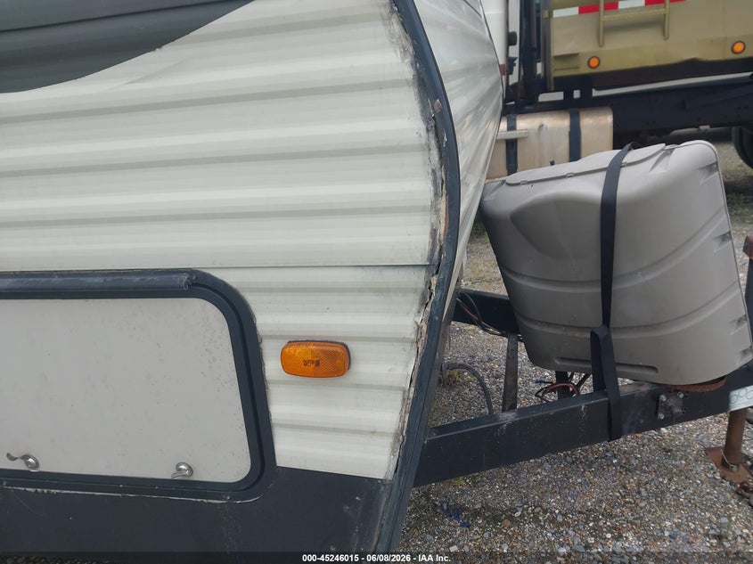 2018 Avenger Travel trailer VIN 5ZT2AVSB9JB917024 IAAI salvage auction — REAR END, Salvage (Mississippi), sold $6,150 on 2026-07-07 (photo 6)