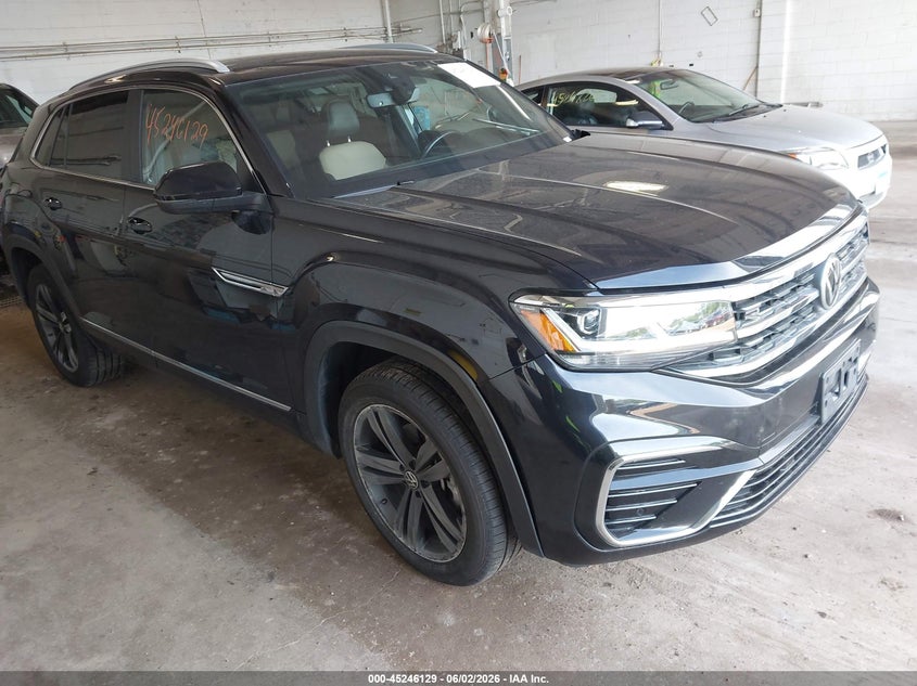 2022 Volkswagen Atlas cross sport VIN 1V2SE2CA6NC215977 IAAI salvage auction — LEFT FRONT, Salvage (Minnesota), sold $10,250 on 2026-07-15 (photo 1)