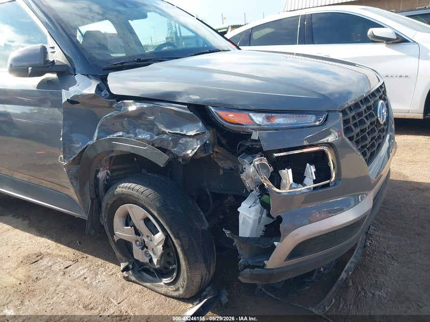 2020 Hyundai Venue VIN KMHRB8A38LU015671 IAAI salvage auction — RIGHT SIDE, Salvage Title, sold $4,100 on 2026-07-29 (photo 6)