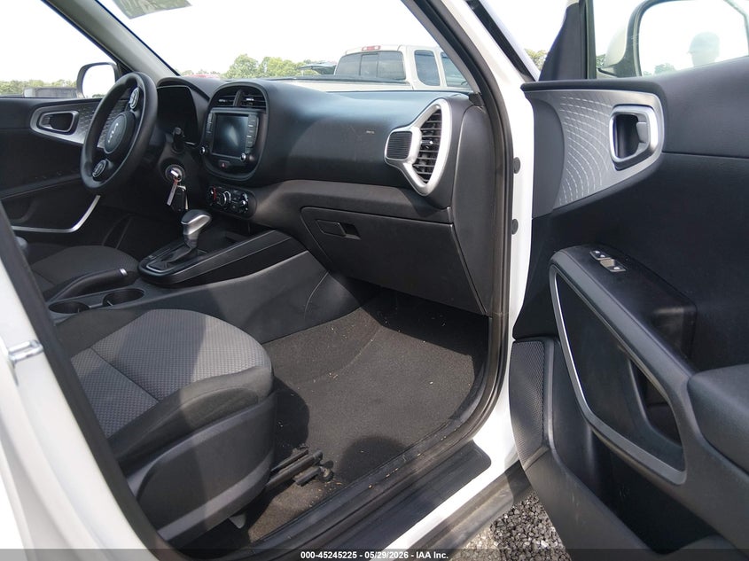 2023 Kia Soul VIN KNDJ23AU2P7868973 IAAI salvage auction — ALL OVER, Salvage Title, sold $3,950 on 2026-07-28 (photo 5)