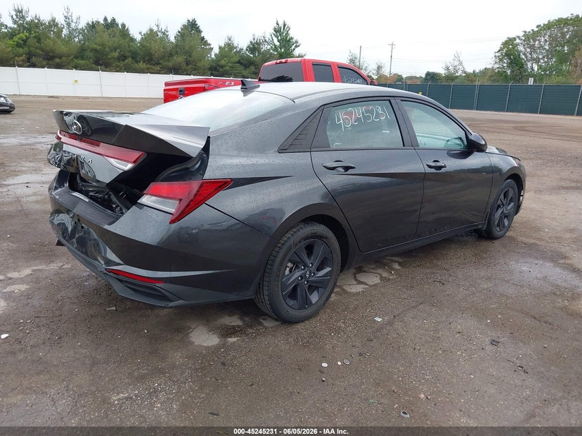 2022 Hyundai Elantra VIN 5NPLM4AGXNH076016 IAAI salvage auction — REAR END, Salvage (Indiana), sold $4,000 on 2026-07-10 (photo 4)