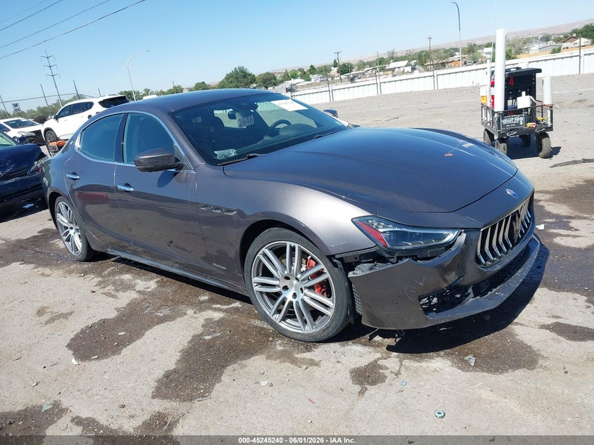 2019 Maserati Ghibli VIN ZAM57YTL2K1322069 IAAI salvage auction — RIGHT FRONT, Salvage Title, sold $7,000 on 2026-08-10 (photo 1)