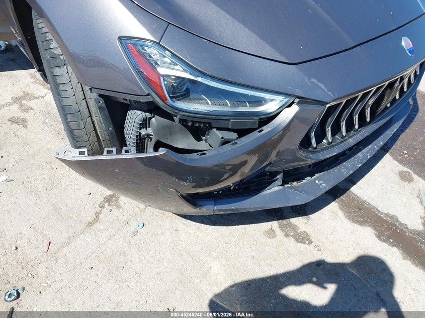 2019 Maserati Ghibli VIN ZAM57YTL2K1322069 IAAI salvage auction — RIGHT FRONT, Salvage Title, sold $7,000 on 2026-08-10 (photo 6)