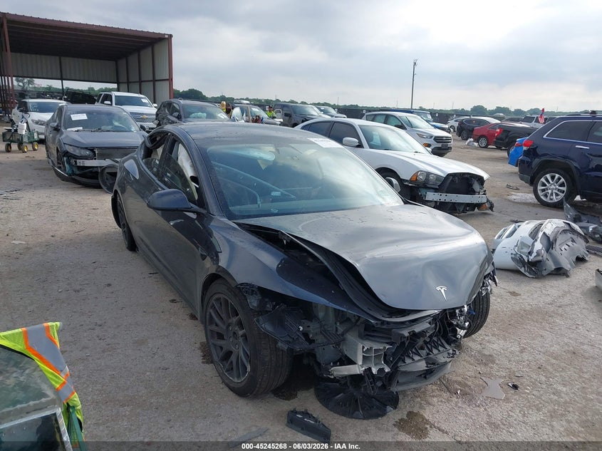 2025 Tesla Model 3 VIN 5YJ3E1EA2SF911828 IAAI salvage auction — FRONT END, Salvage Title, sold $6,300 on 2026-07-16 (photo 1)