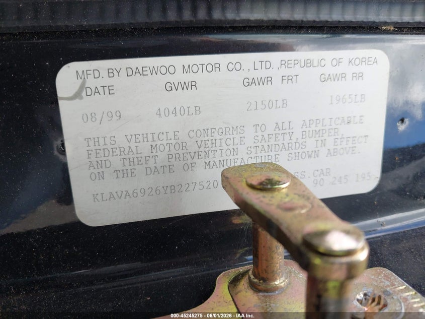 2000 Daewoo Leganza VIN KLAVA6926YB227520 IAAI salvage auction — NORMAL WEAR, Clear (New York), sold $425 on 2026-07-16 (photo 9)