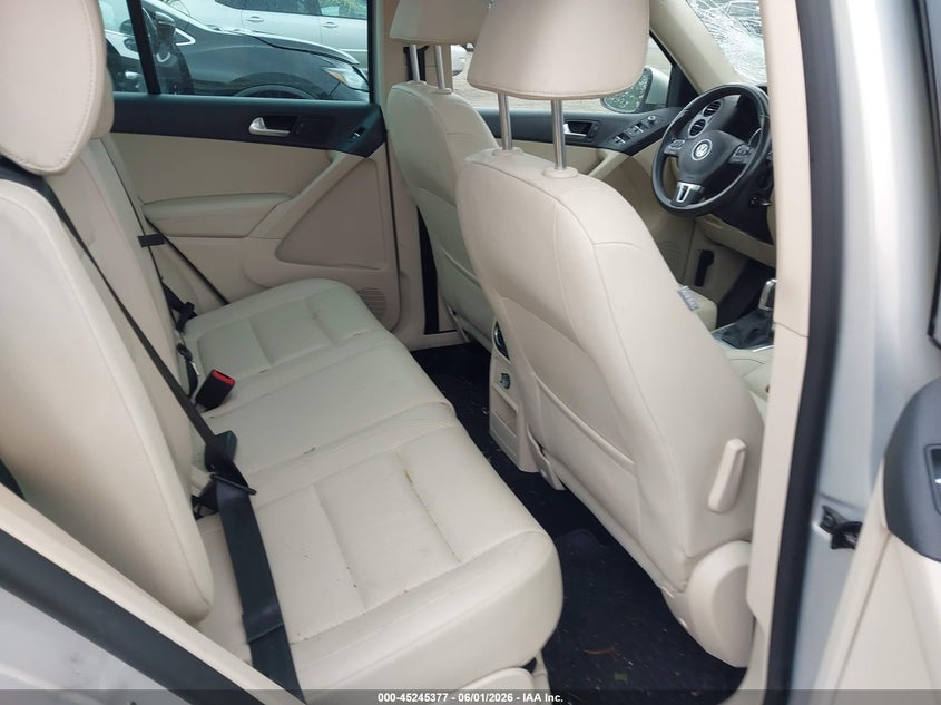 2013 Volkswagen Tiguan VIN WVGBV7AX7DW540104 IAAI salvage auction — FRONT END, Salvage Title, sold $825 on 2026-07-31 (photo 8)