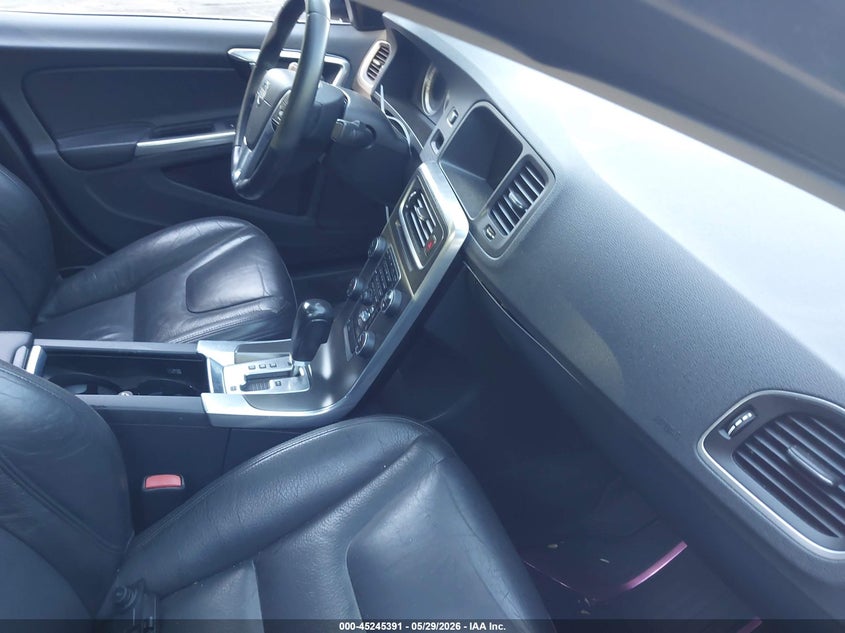 2012 Volvo S60 VIN YV1622FS5C2136586 IAAI salvage auction — SIDE, Salvage Title, sold $25 on 2026-07-21 (photo 5)