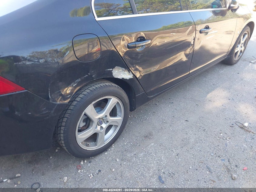 2012 Volvo S60 VIN YV1622FS5C2136586 IAAI salvage auction — SIDE, Salvage Title, sold $25 on 2026-07-21 (photo 6)