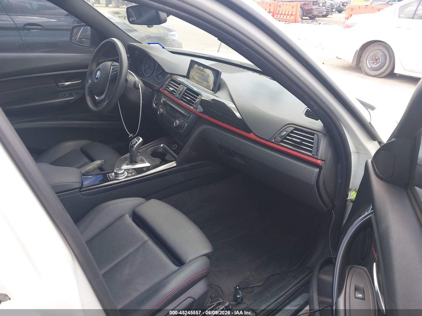 2013 BMW 3er VIN WBA3C1G53DNR44506 IAAI salvage auction — RIGHT SIDE, Salvage (Texas), sold $2,350 on 2026-07-28 (photo 5)