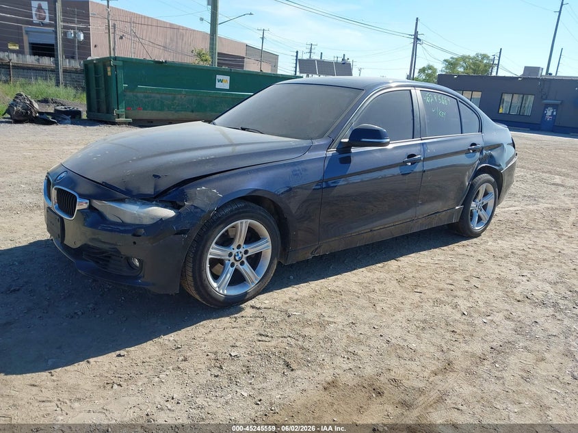 2014 BMW 3er VIN WBA3B3C59EJ980391 IAAI salvage auction — FRONT & REAR, Salvage Title, sold $575 on 2026-07-09 (photo 2)