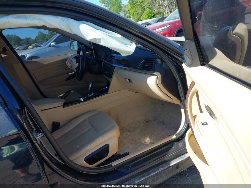 2014 BMW 3er VIN WBA3B3C59EJ980391 IAAI salvage auction — FRONT & REAR, Salvage Title, sold $575 on 2026-07-09 (photo 5)