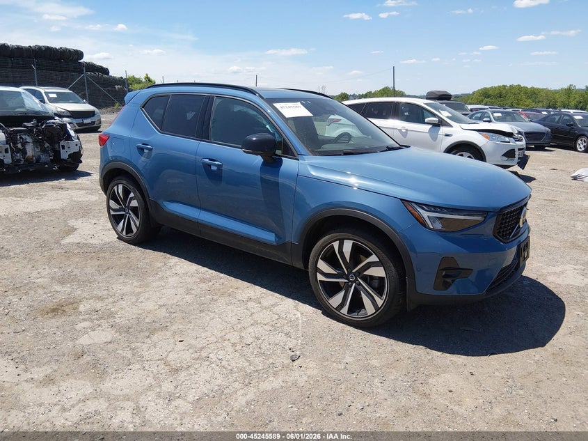 2023 Volvo Xc40 VIN YV4L12UW6P2989907 IAAI salvage auction — FRONT & REAR, Salvage (Pennsylvania), sold $6,300 on 2026-07-31 (photo 1)